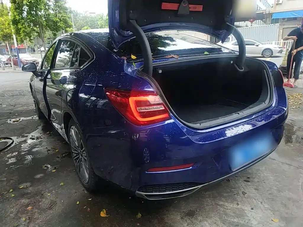 Hongqi H5 2022 1.5T DCT