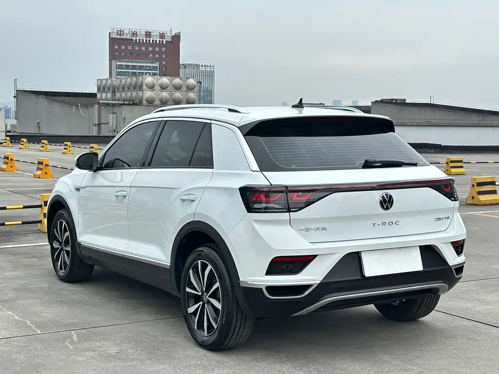 Volkswagen T-Roc — миниатюра 8