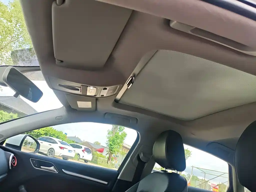 Audi A3 2015 Limousine 40 TFSI AT Comfort