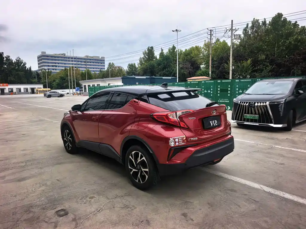 Toyota C-HR — миниатюра 9