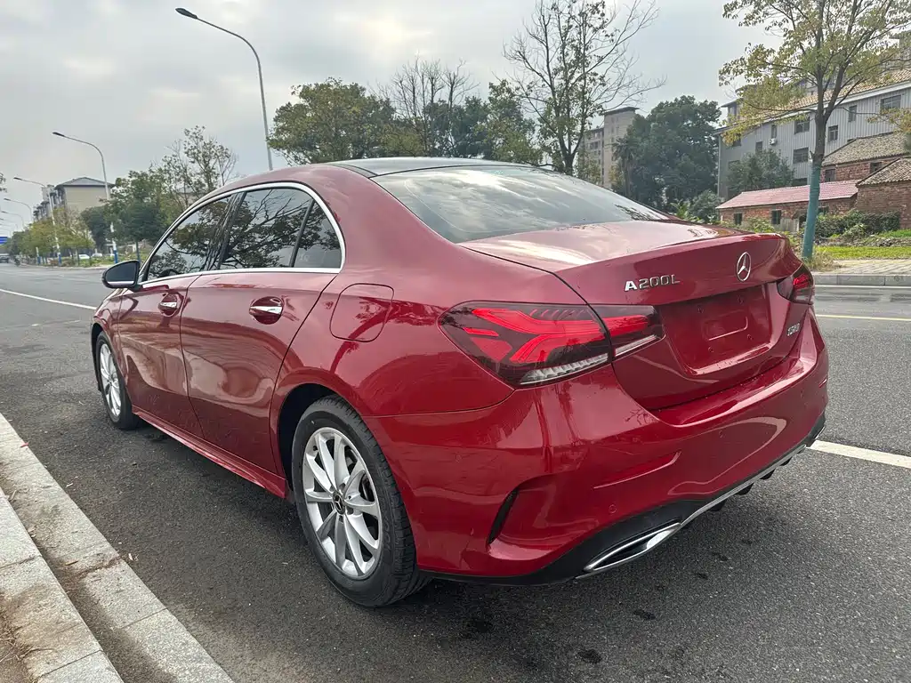 MERCEDES-BENZ A CLASS