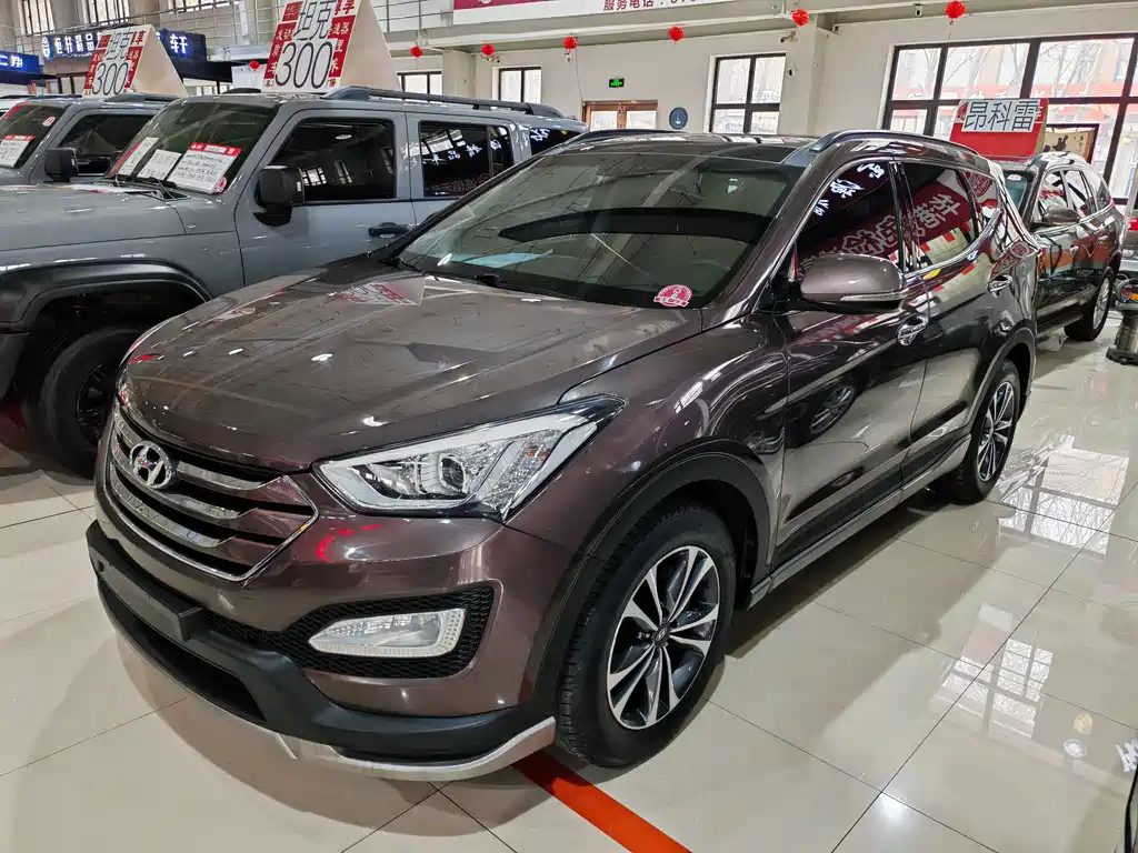 Hyundai Santa Fe (Import) 2015