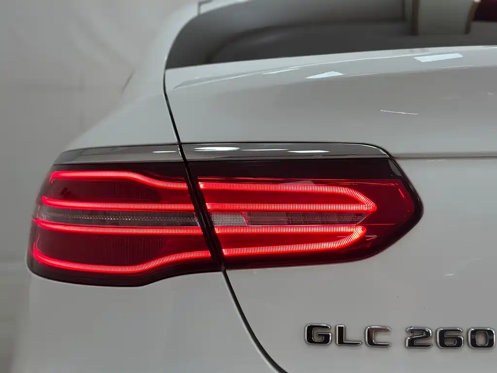 MERCEDES-BENZ GLC COUPE