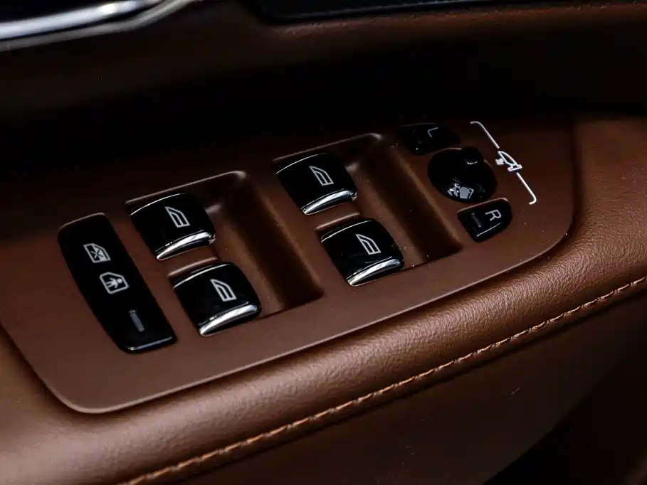 Volvo S90 — миниатюра 24
