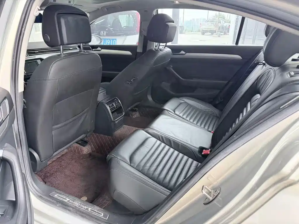 Volkswagen Magotan 2019 330TSI DSG Lead VI