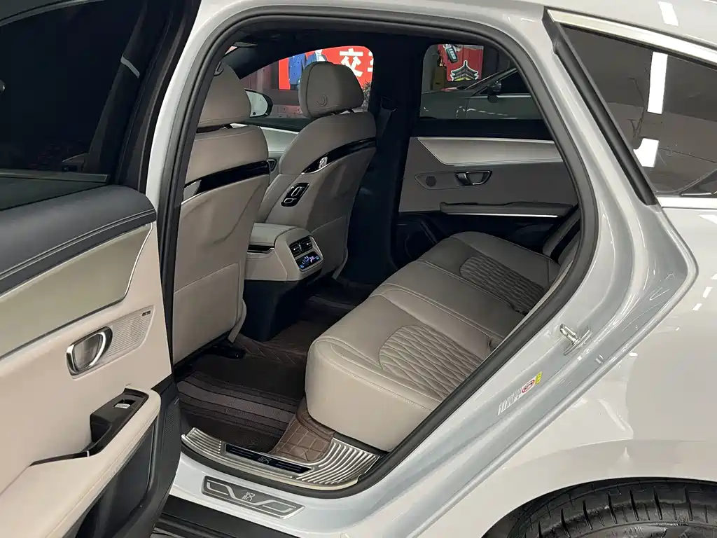 BYD Han 2025 DM-i 125KM Luxury