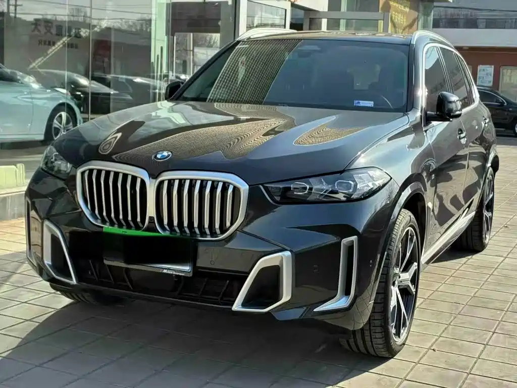 宝马X5 2023款 xDrive 30Li 尊享型M运动套装 2024