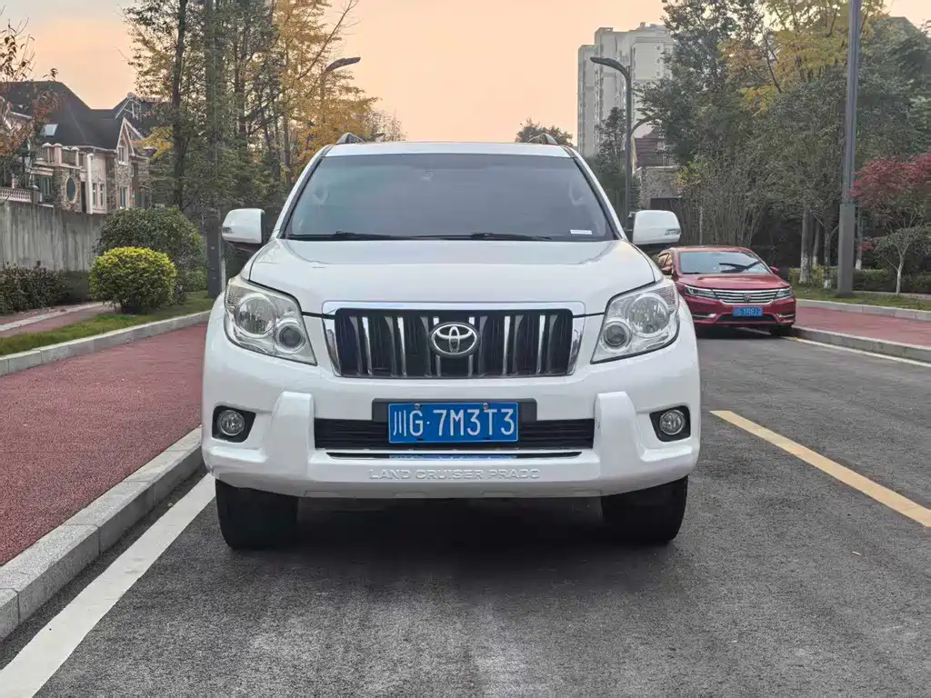 Toyota Land Cruiser Prado 2010 4.0L AT TX