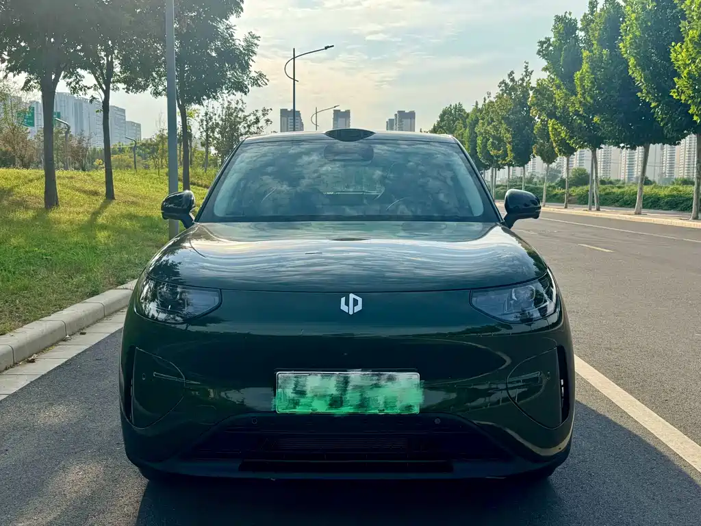 Leapmotor Leapmotor A10 — миниатюра 2