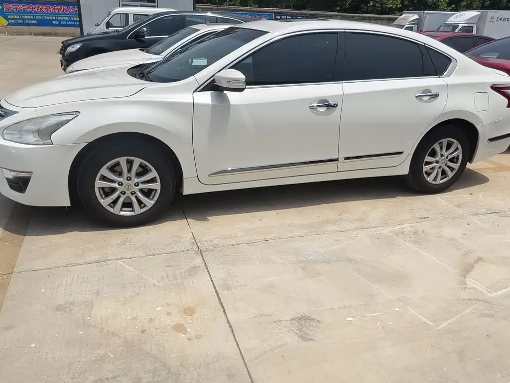 Nissan Altima 2013 2.0L XL Comfort