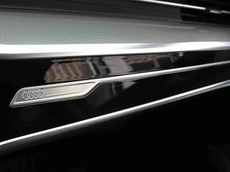 Audi A6L 2025 45 TFSI