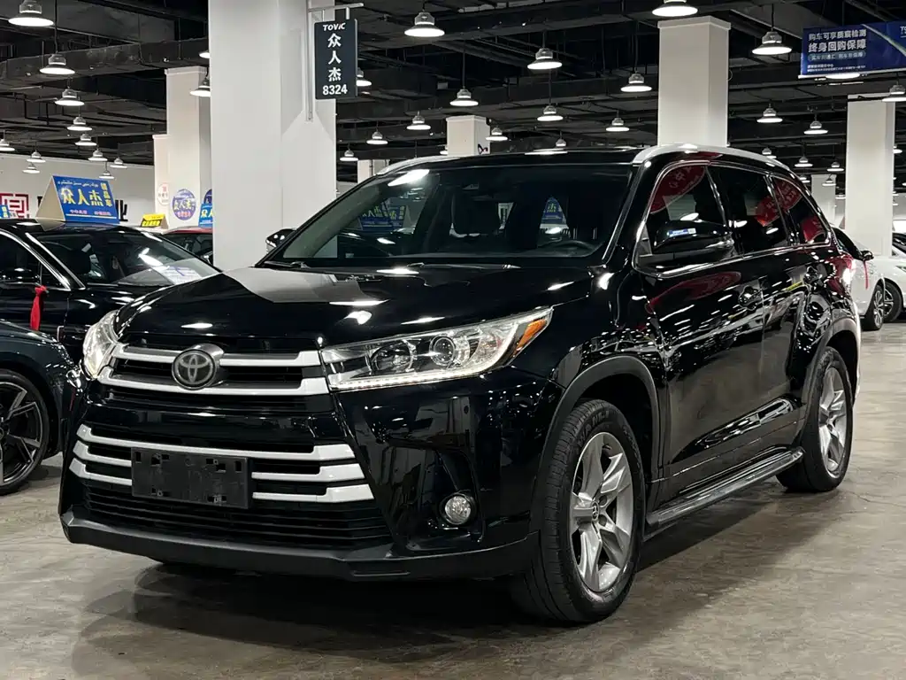 Toyota Highlander 2018 2.0T Luxury 7 мест V