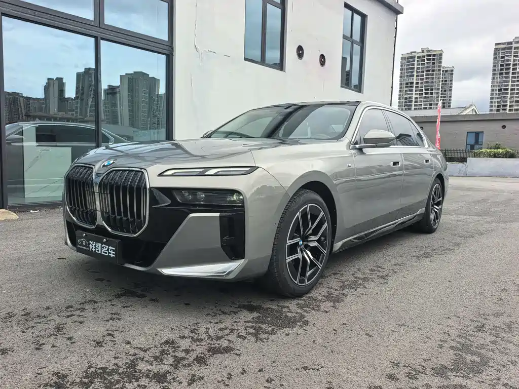 BMW 7 Series 7 2023 735Li M Sport