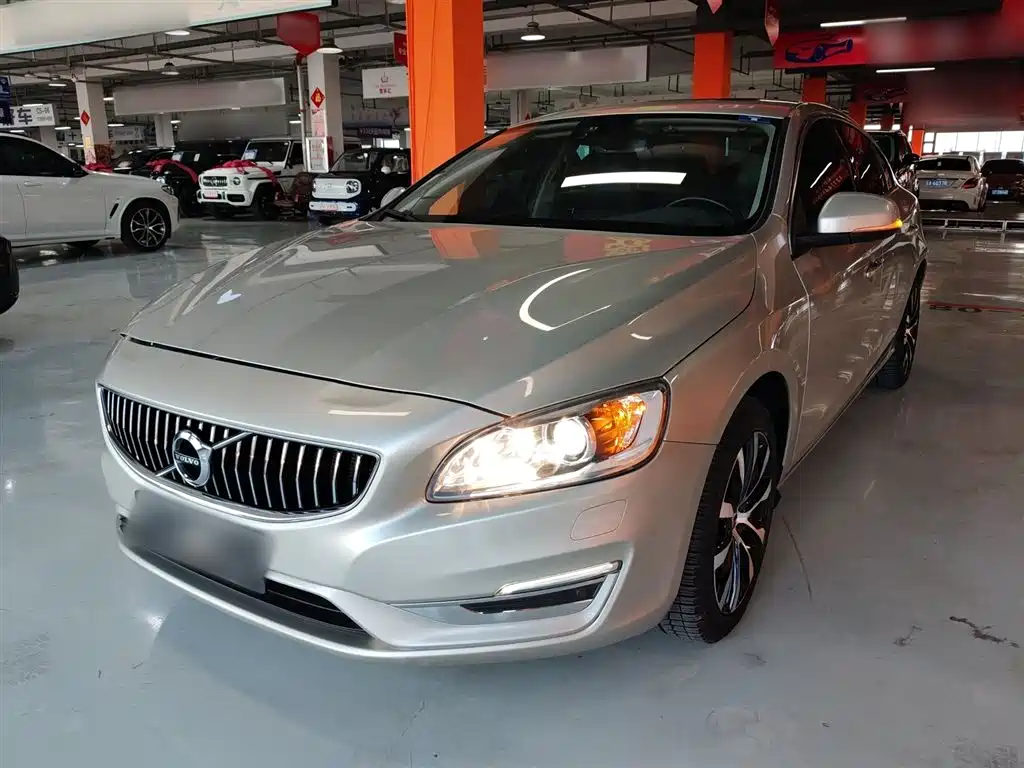 VOLVO S60