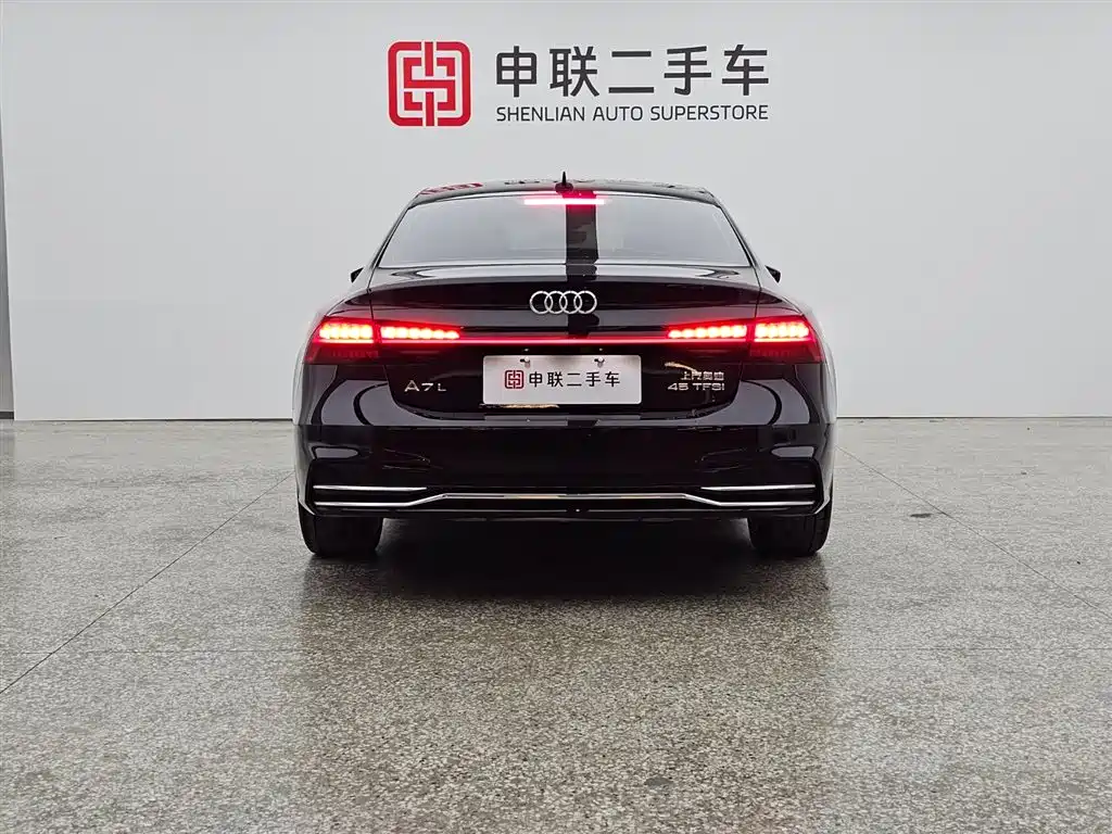 Audi A7L 2024 45TFSI S-line