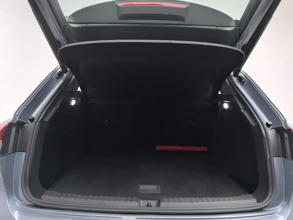 Audi Q4 e-tron — миниатюра 16