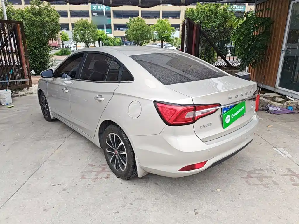 Roewe i5 2020 1.5L AT 4G Flagship