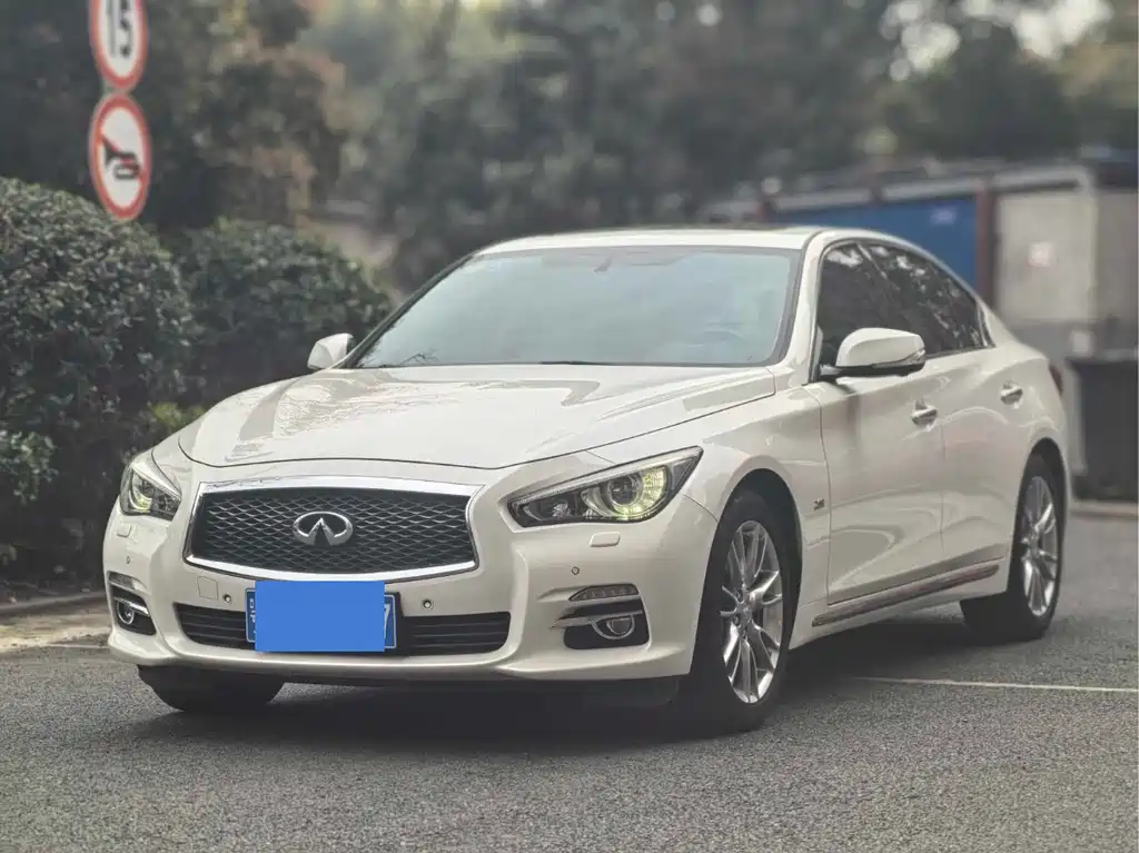 Infiniti Q50L 2018