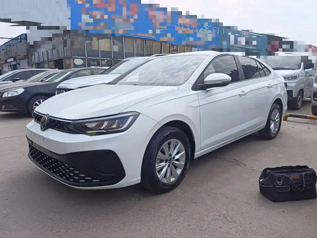 Volkswagen Lavida — миниатюра 2