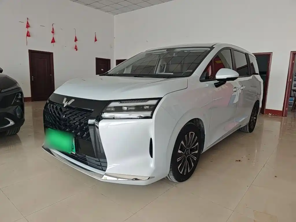 Wuling Xingguang 730 New Energy — миниатюра 2