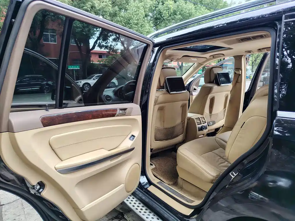 Mercedes-Benz GL-Class — миниатюра 7