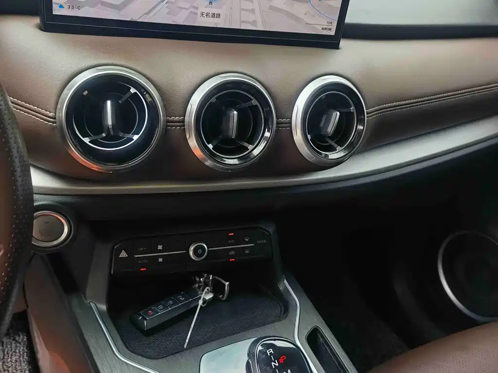 Wey Wey VV6 — миниатюра 12