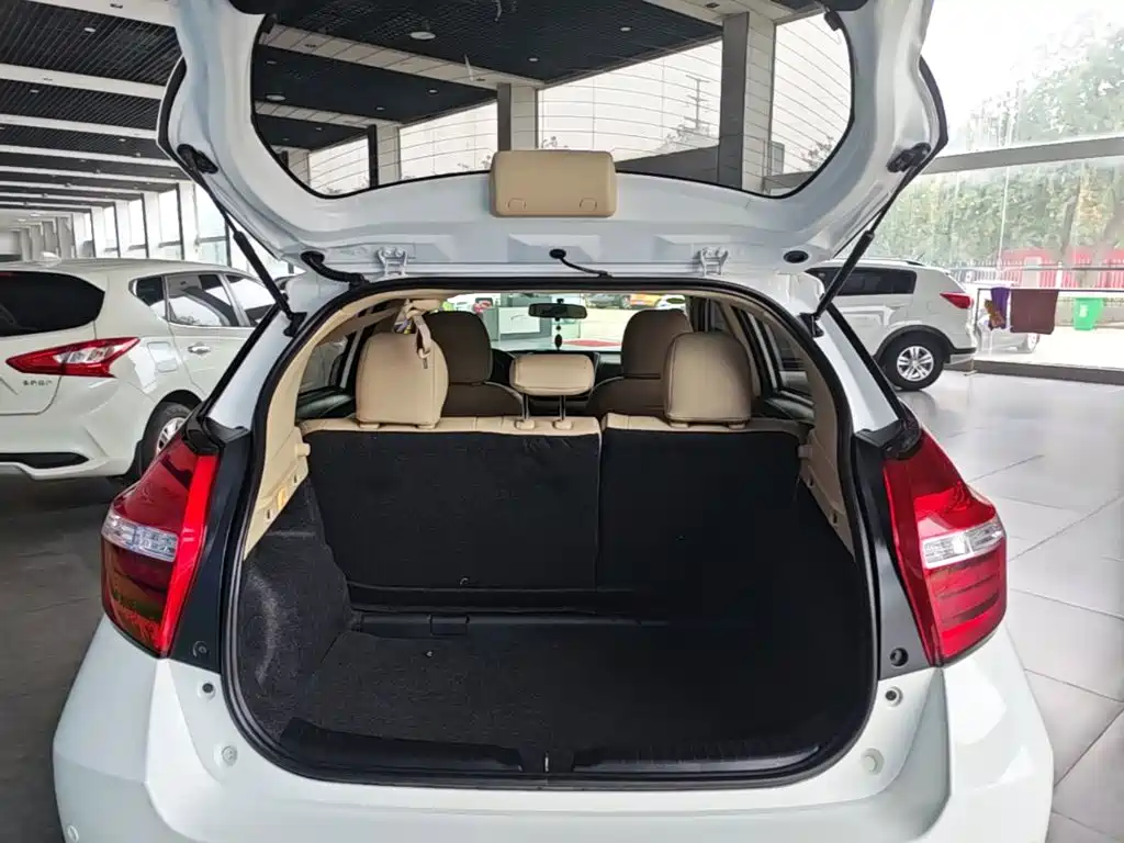 Toyota Vios FS — миниатюра 19