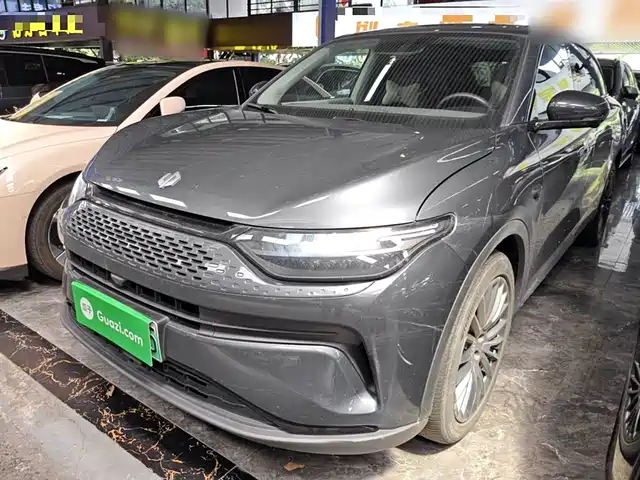 ZERO-RUNNING CAR ZERO RUN C11 2024