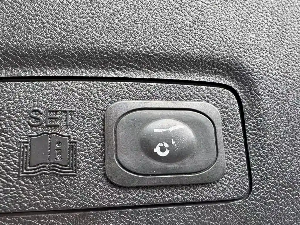 Lincoln MKC — миниатюра 19
