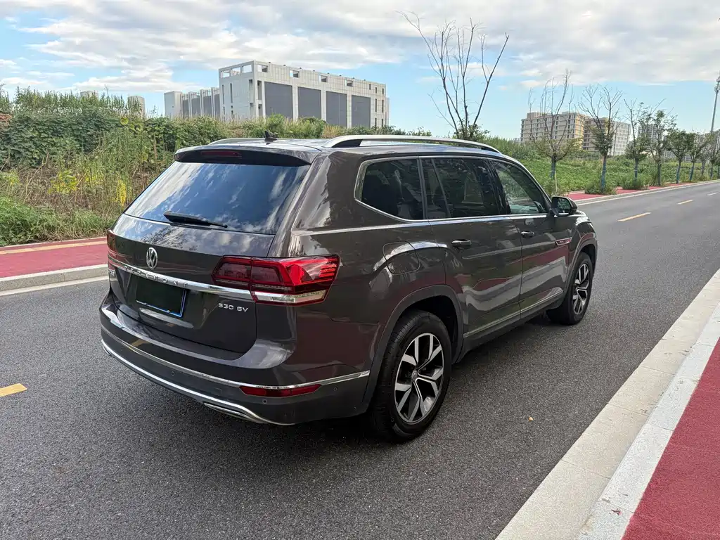 Volkswagen Teramont — миниатюра 7