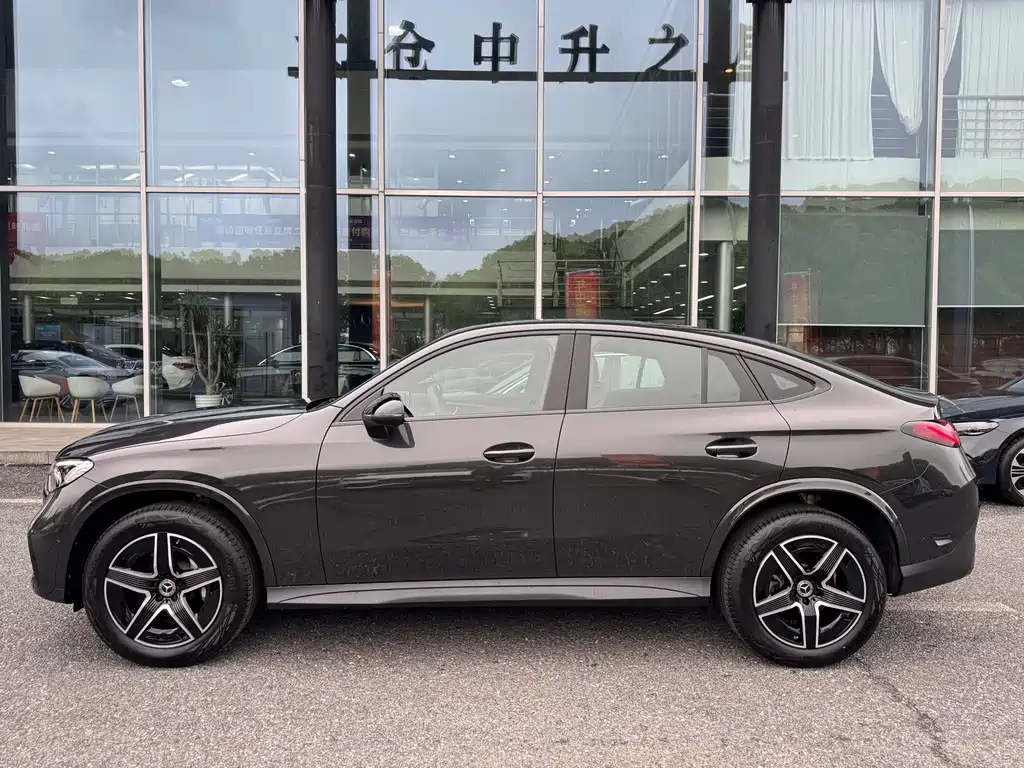 Mercedes-Benz GLC 2025 GLC 260 4MATIC SUV
