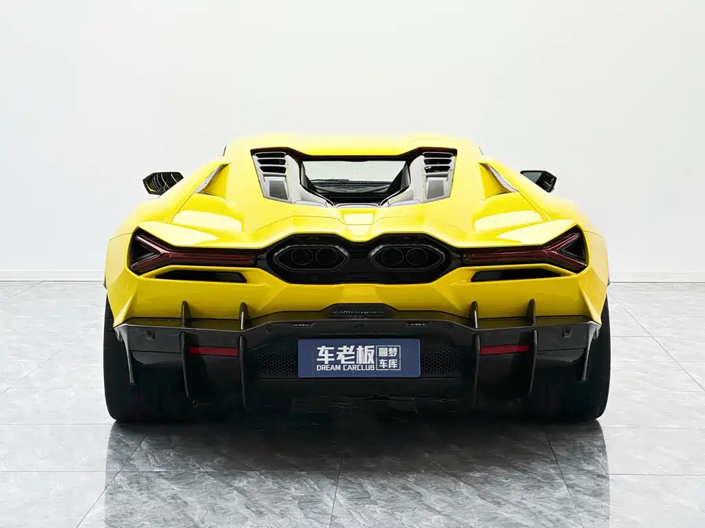 Lamborghini Revuelto — миниатюра 7