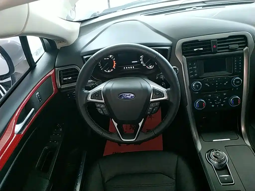 Ford Mondeo — миниатюра 11