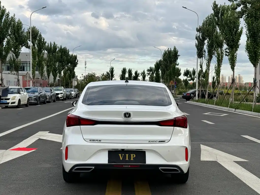 Changan Eado — миниатюра 8