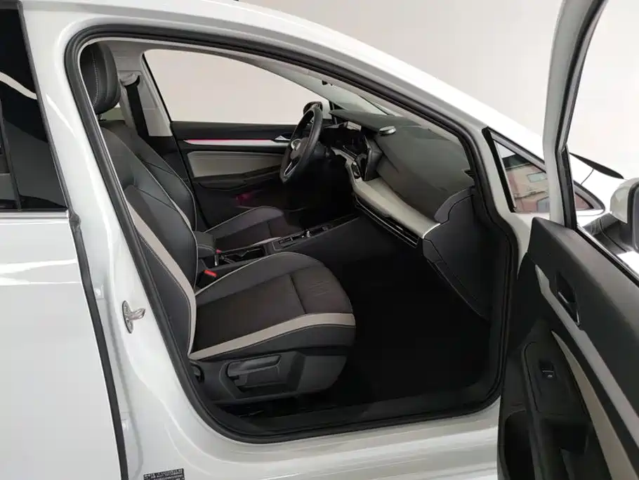 Volkswagen Golf — миниатюра 8