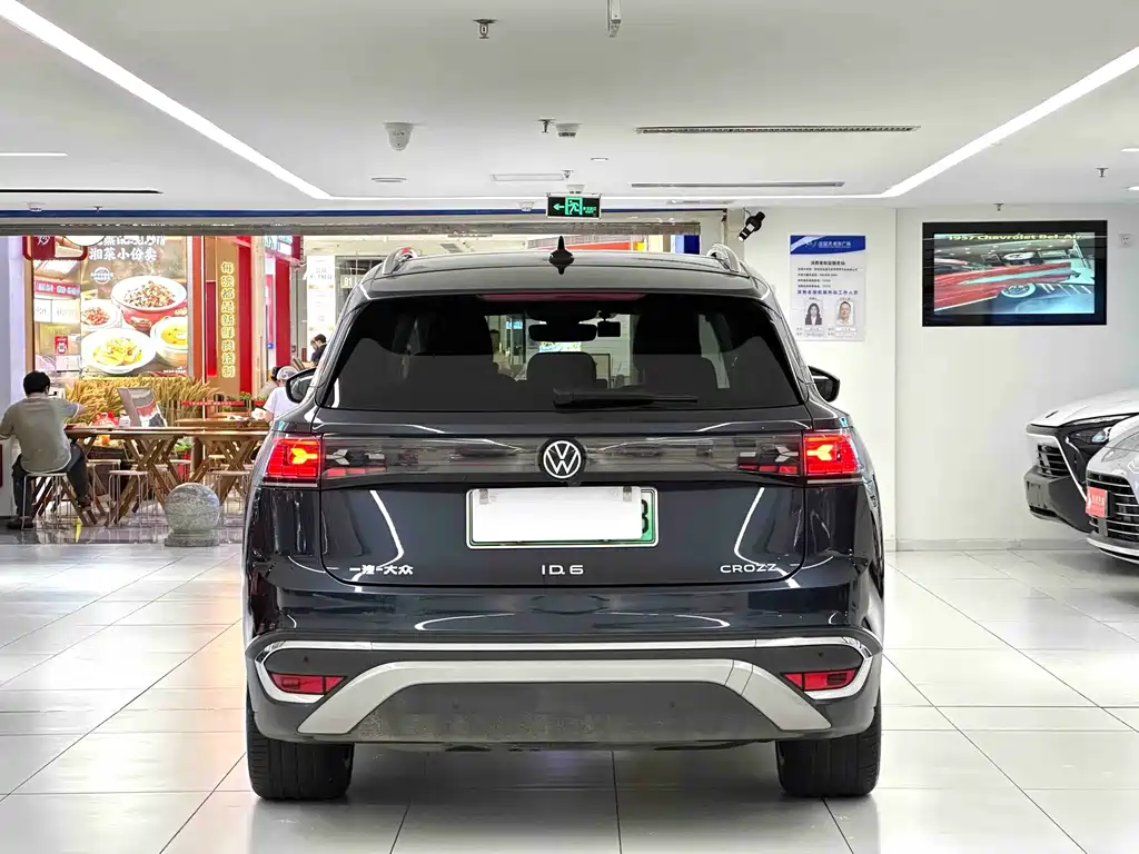 Volkswagen ID.6 Crozz — миниатюра 6