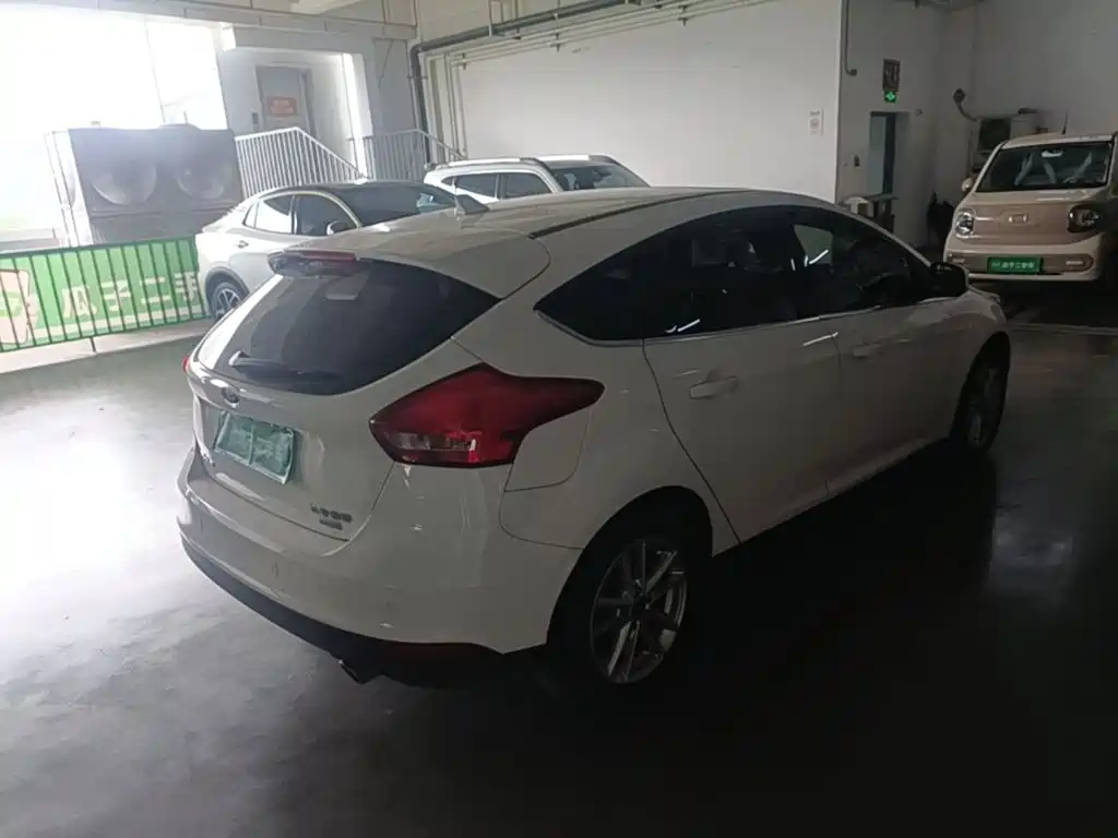 Ford Focus — миниатюра 4