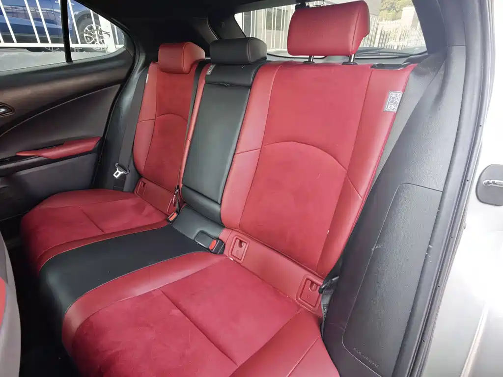 Lexus UX — миниатюра 6