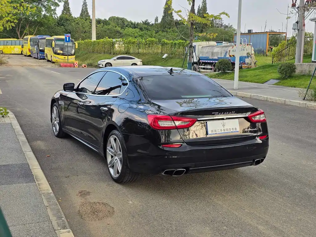 Maserati Quattroporte — миниатюра 26
