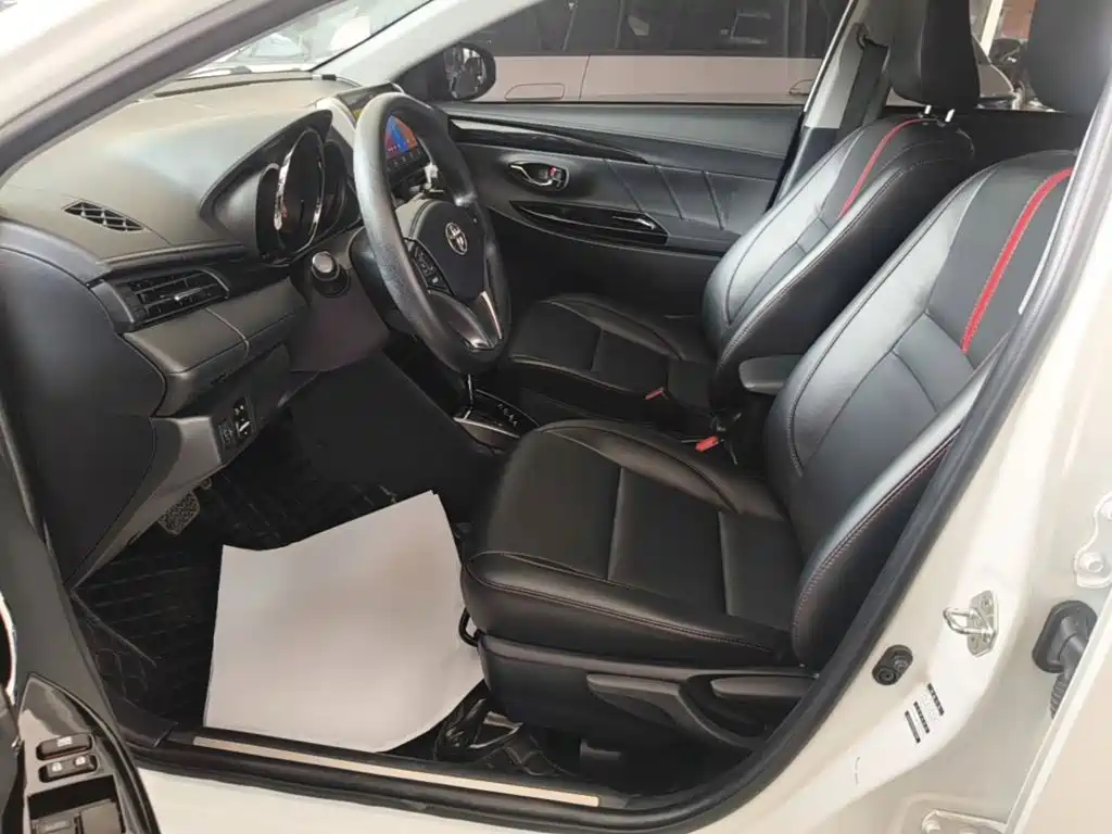 Toyota Yaris L — миниатюра 15