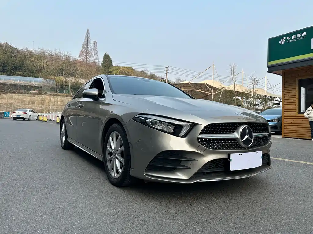 MERCEDES-BENZ A CLASS