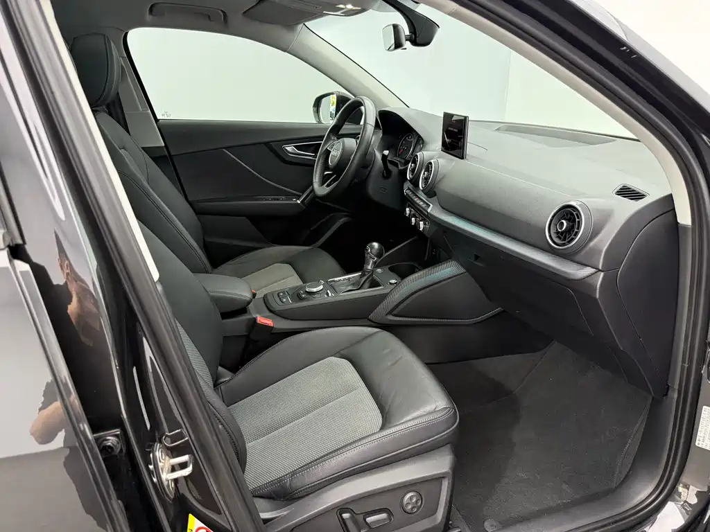 Audi Q2L — миниатюра 9