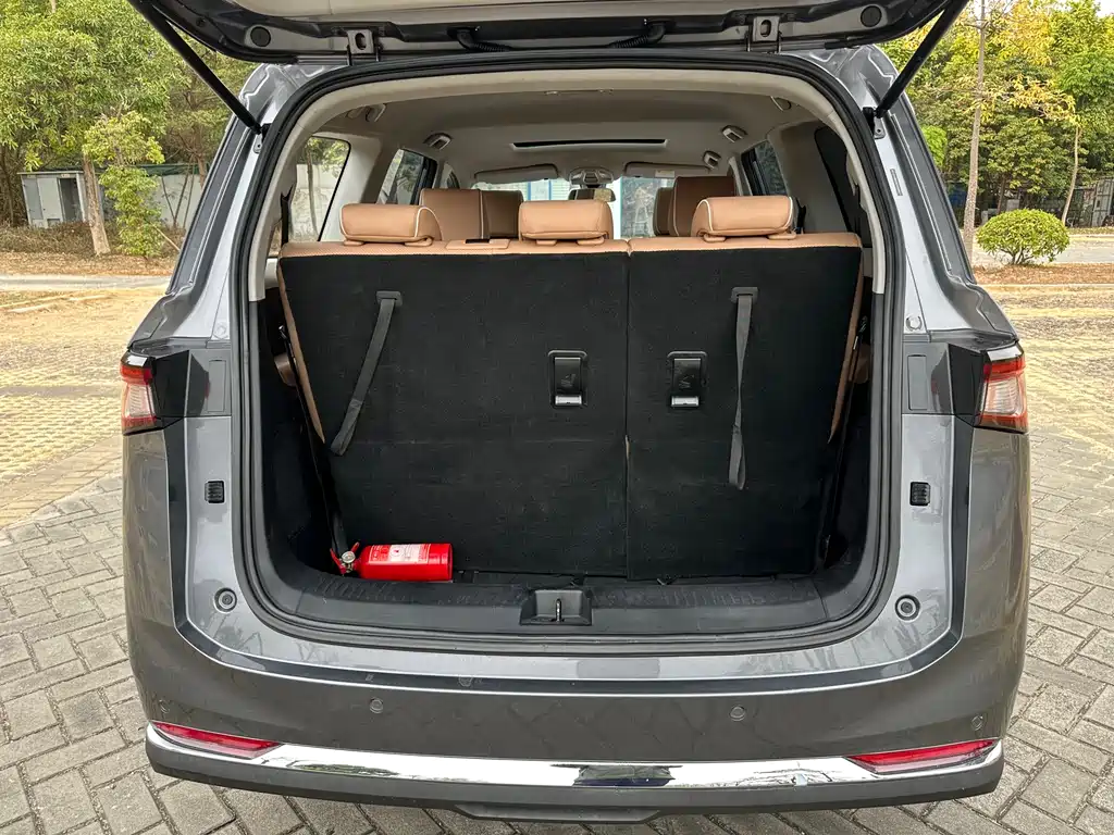 WULING WULING JIACHEN