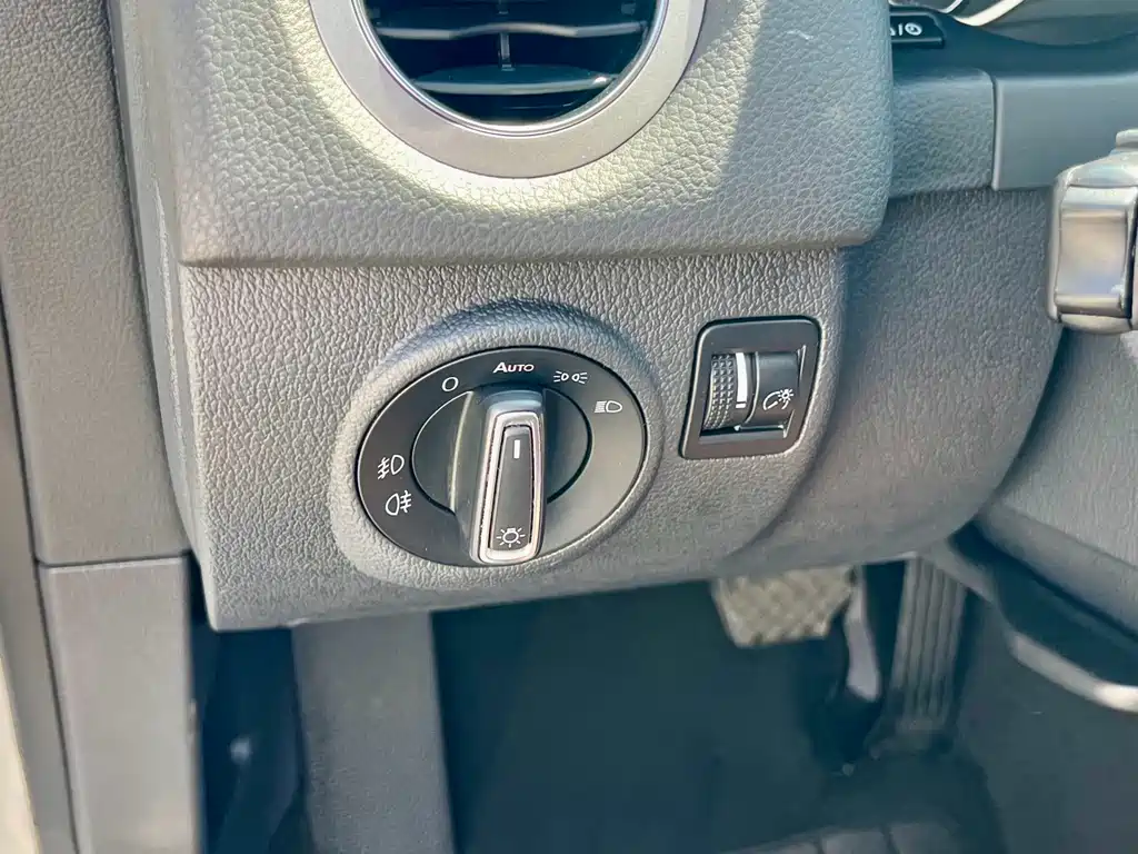Volkswagen Tiguan — миниатюра 7