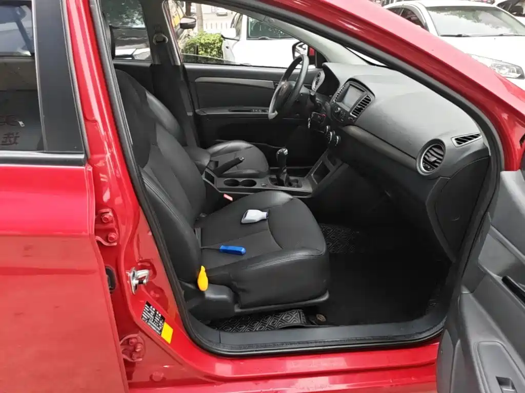 Roewe 350 — миниатюра 20