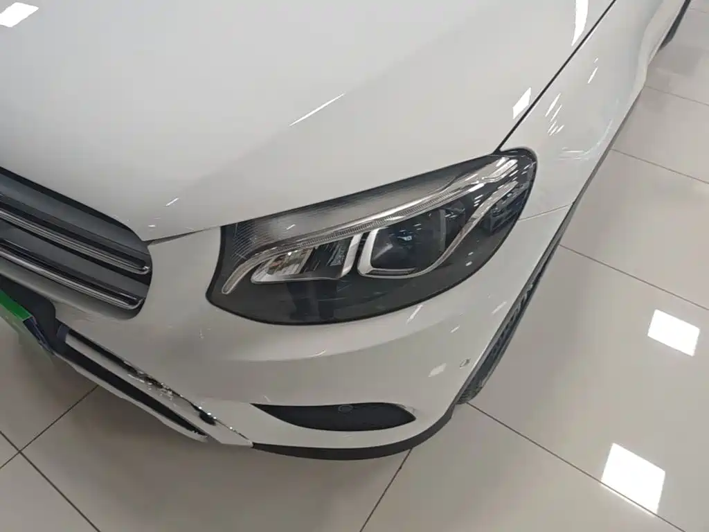 Mercedes-Benz GLC — миниатюра 24