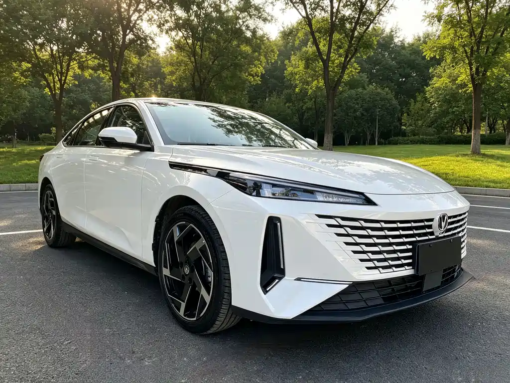 Changan Yida — миниатюра 3