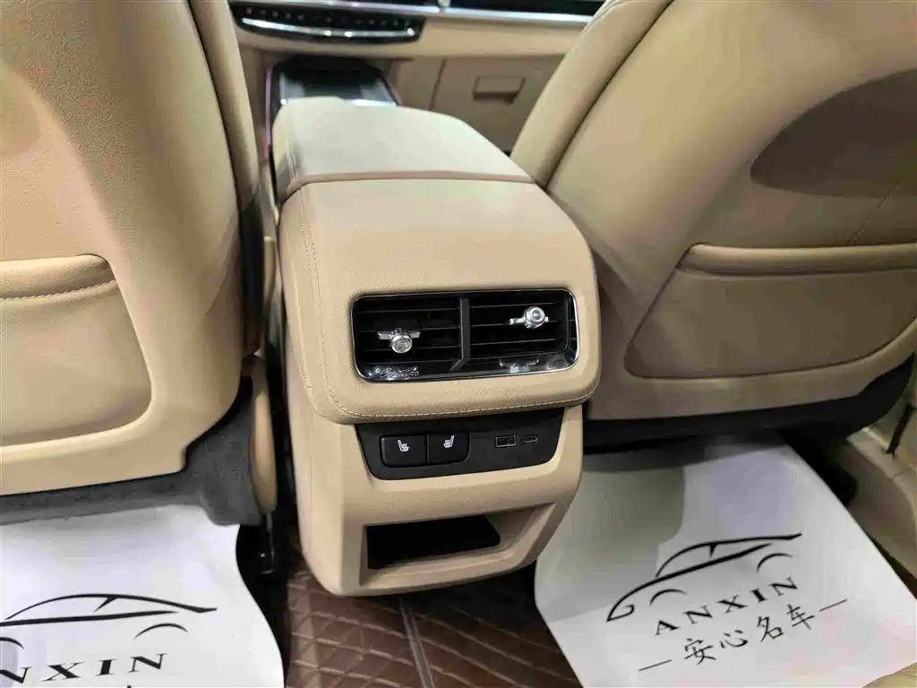 Cadillac XT5 — миниатюра 13