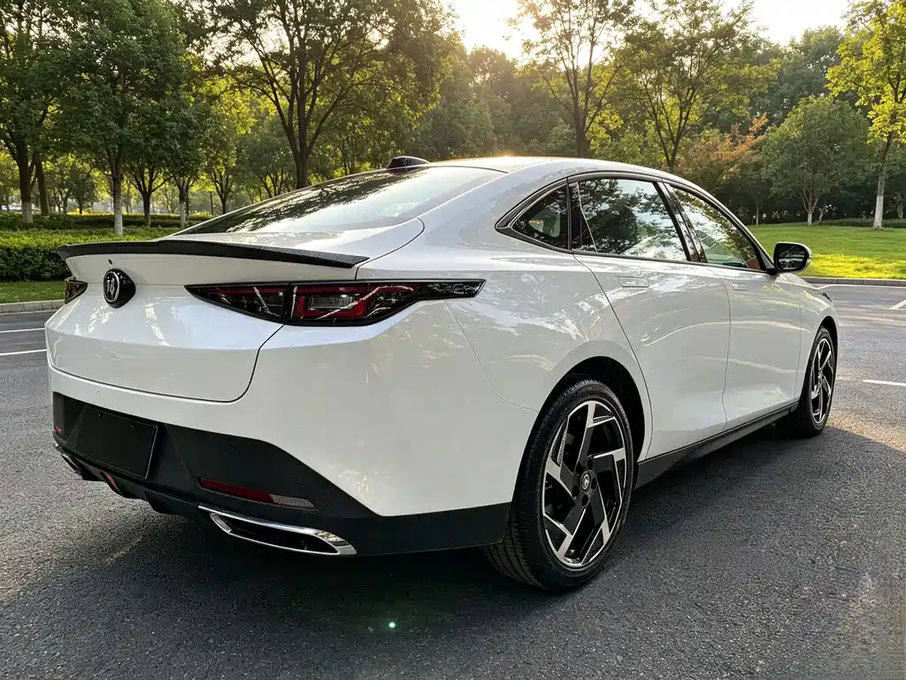 Changan Yida — миниатюра 4