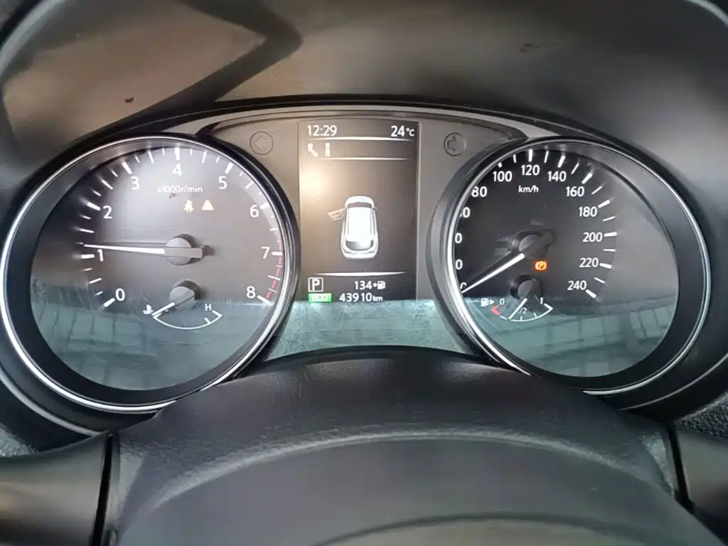 Nissan Qashqai — миниатюра 12